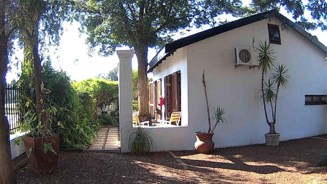 Kuru-Kuru Guesthouse Kuruman Εξωτερικό φωτογραφία