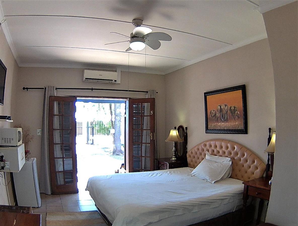 Kuru-Kuru Guesthouse Kuruman Εξωτερικό φωτογραφία